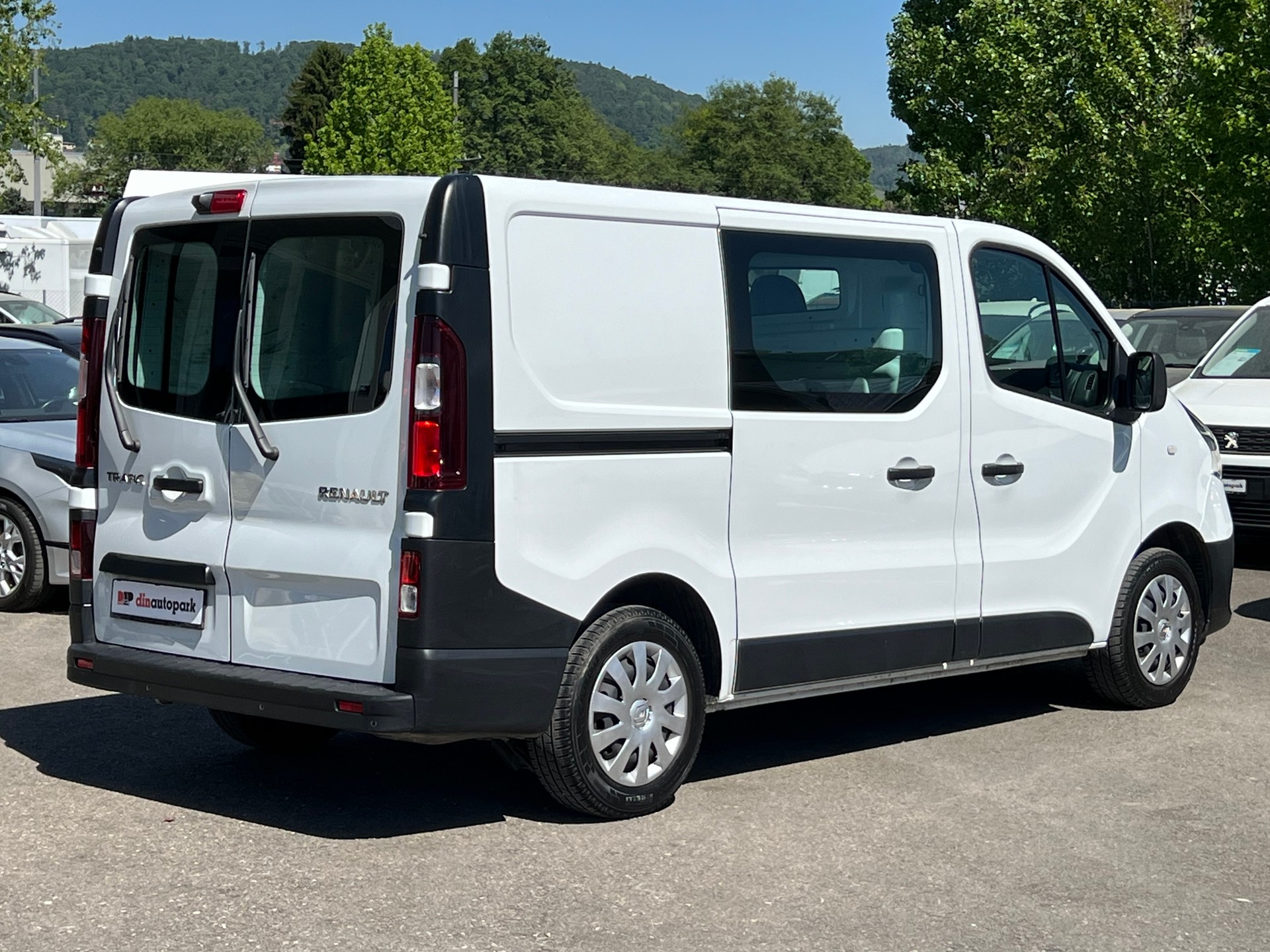 RENAULT Trafic 2.0 dCi 120 3.0t Business L1H1 *CH-Fahrzeug*Ab MFK*Klima*Rückfahrkamera*-image-5
