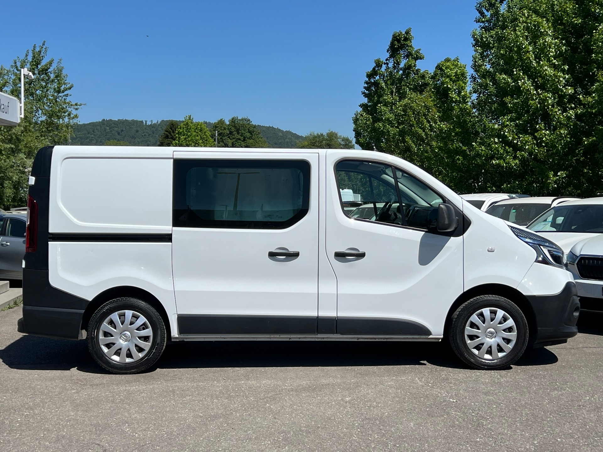 RENAULT Trafic 2.0 dCi 120 3.0t Business L1H1 *CH-Fahrzeug*Ab MFK*Klima*Rückfahrkamera*-showroom-element-3