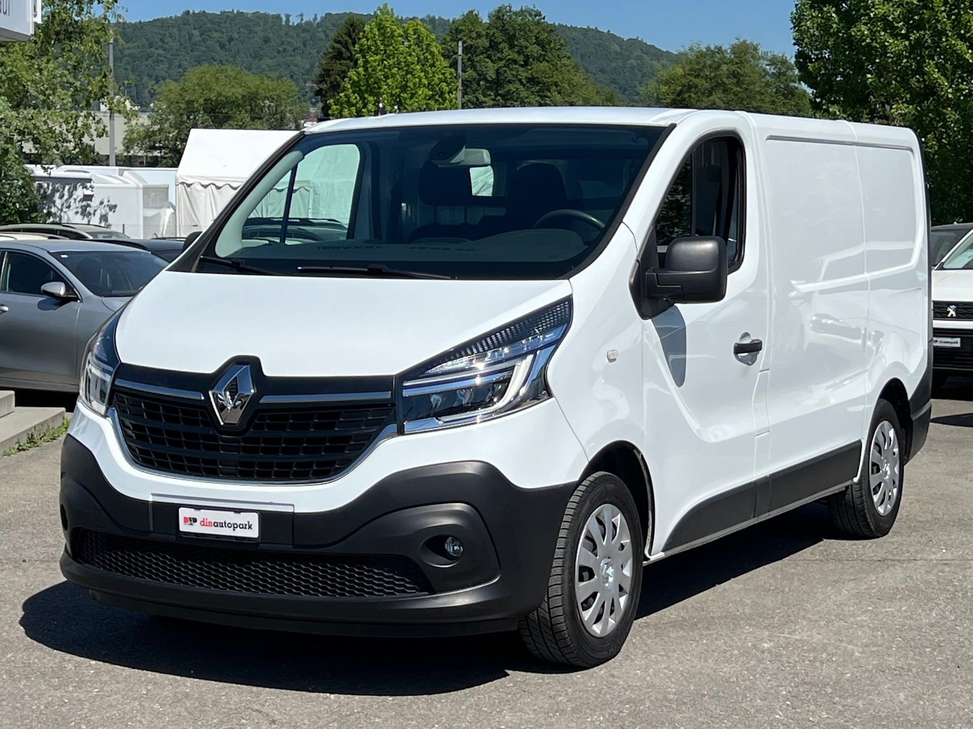 RENAULT Trafic 2.0 dCi 120 3.0t Business L1H1 *CH-Fahrzeug*Ab MFK*Klima*Rückfahrkamera*-showroom-element-1