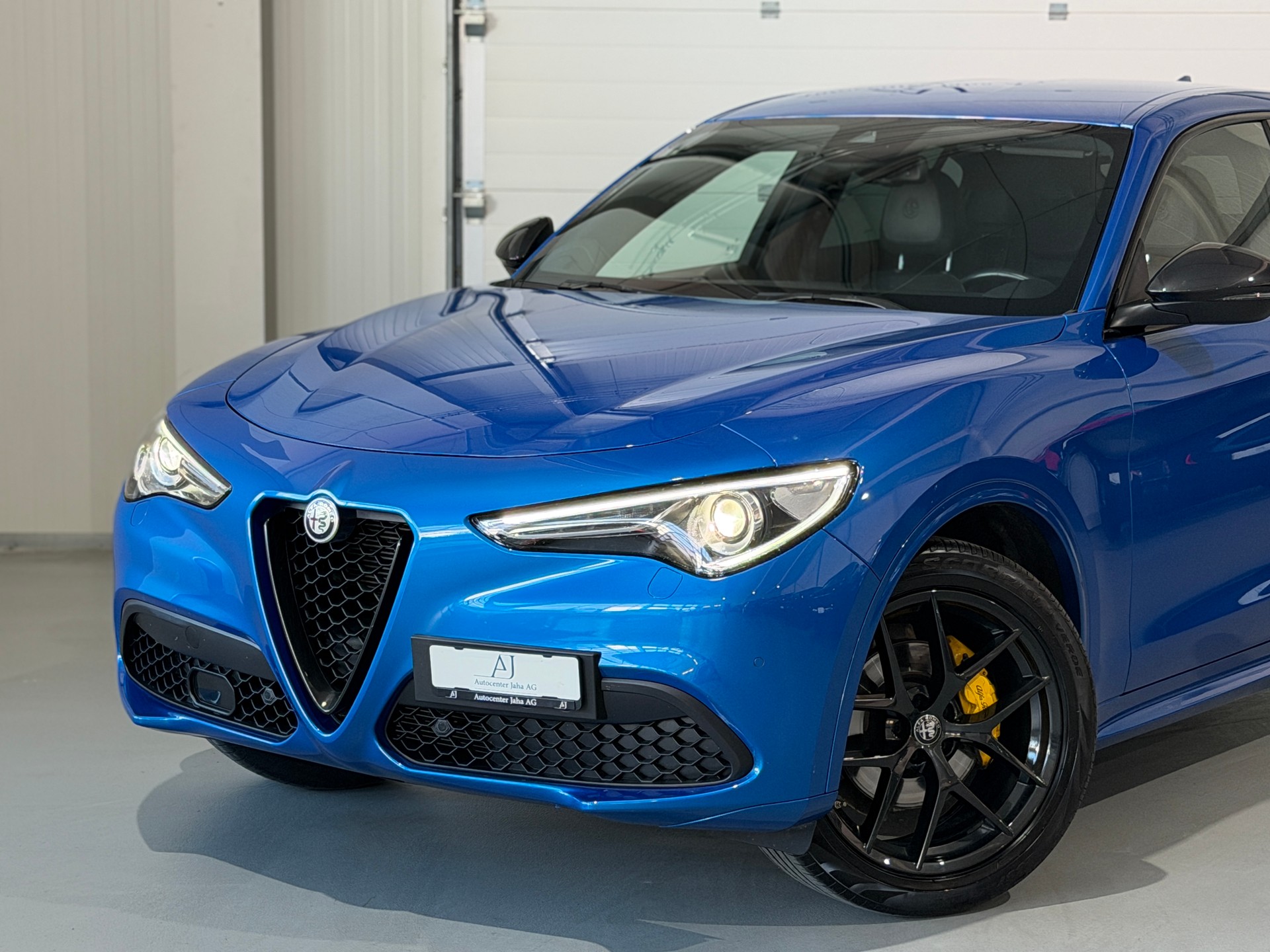 ALFA ROMEO Stelvio 2.0 Veloce Q4 Automatic-image-1