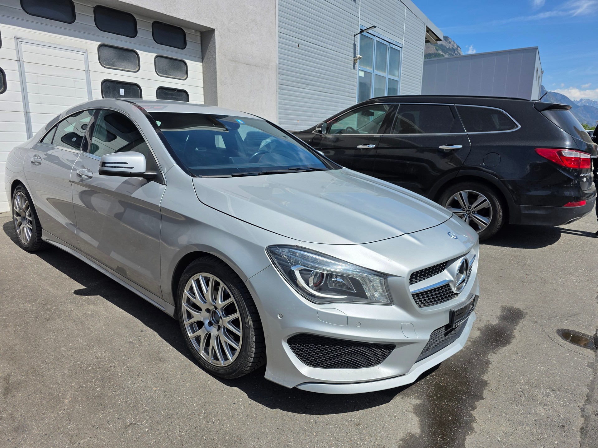 MERCEDES-BENZ CLA 200 AMG Line-image-4
