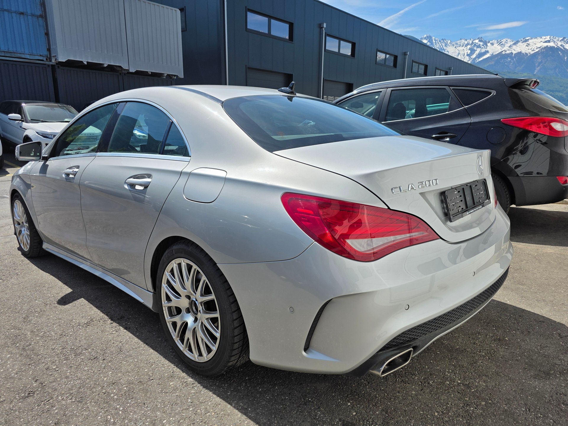 MERCEDES-BENZ CLA 200 AMG Line-showroom-element-2
