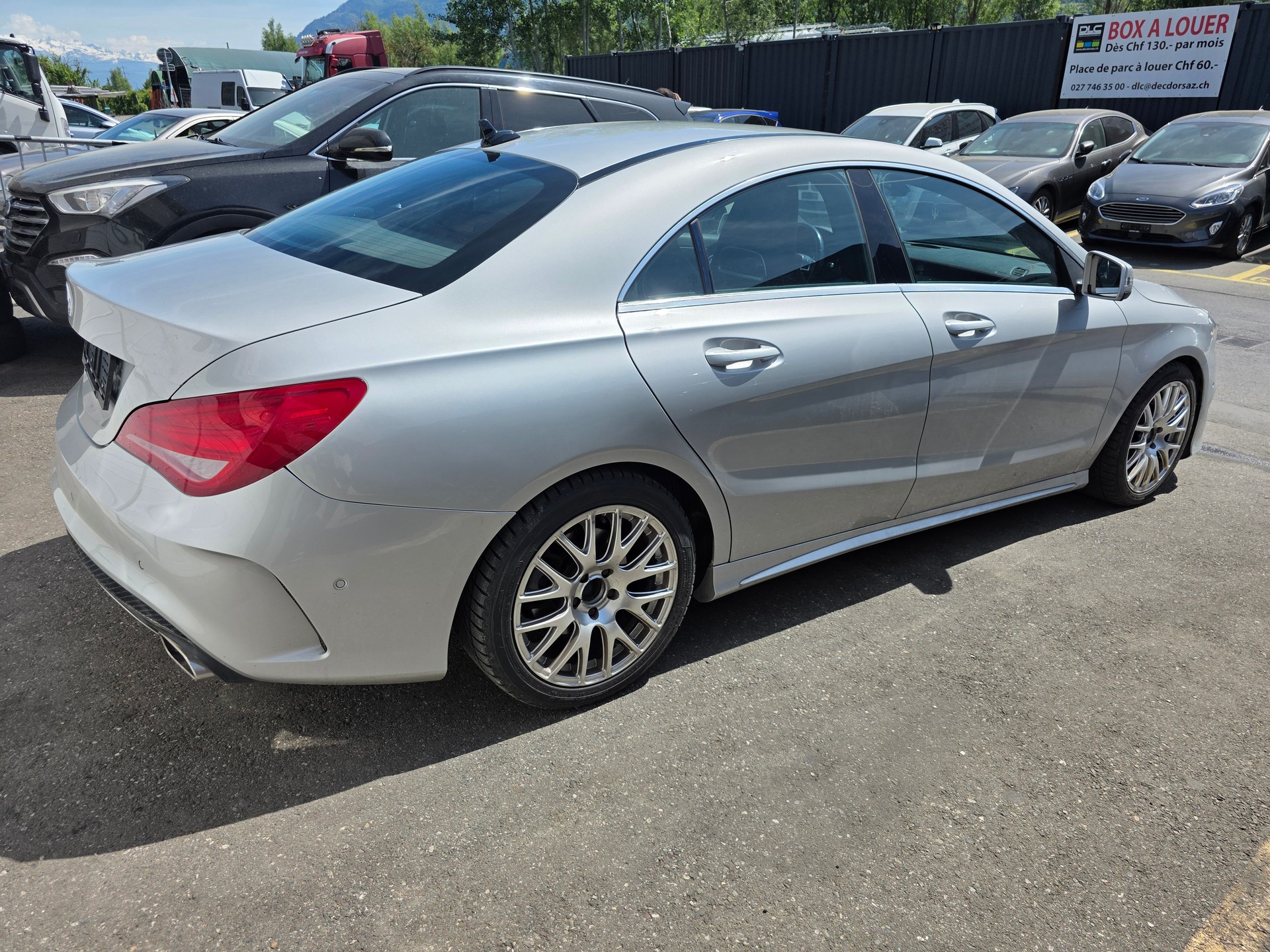 MERCEDES-BENZ CLA 200 AMG Line-showroom-element-3