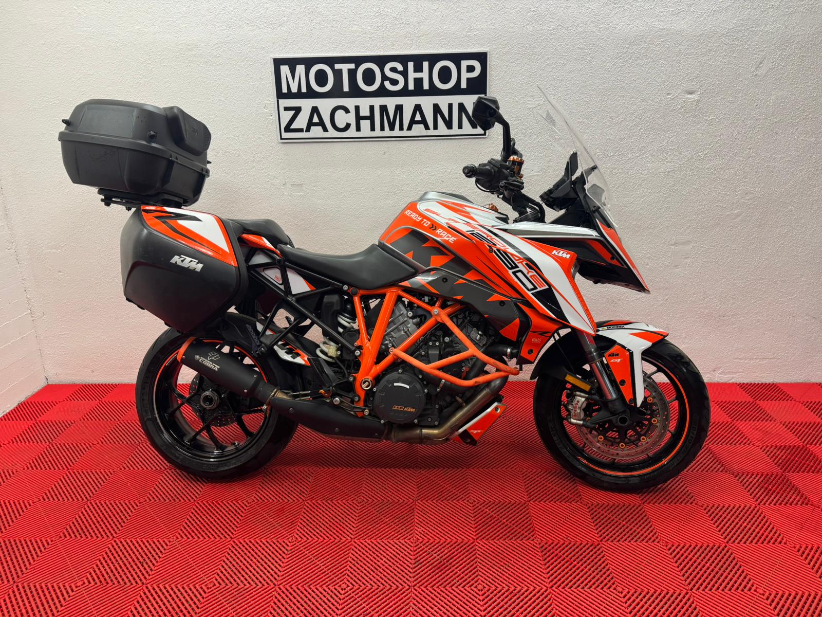 KTM 1290 Super Duke GT