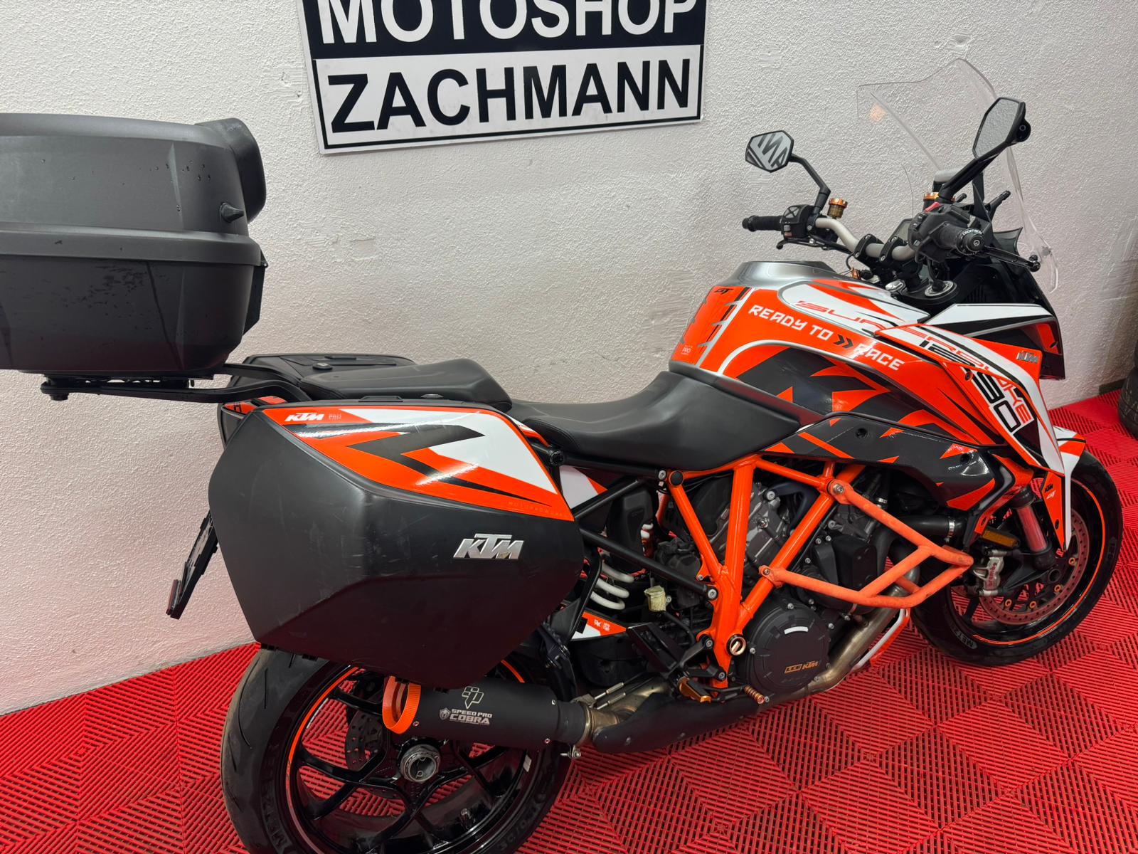 KTM 1290 Super Duke GT-image-6