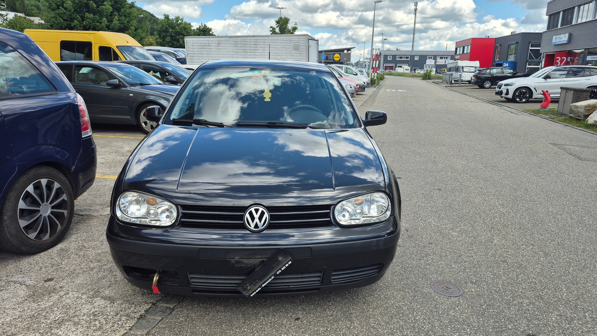 VW Golf 1.6 Trendline-image-1