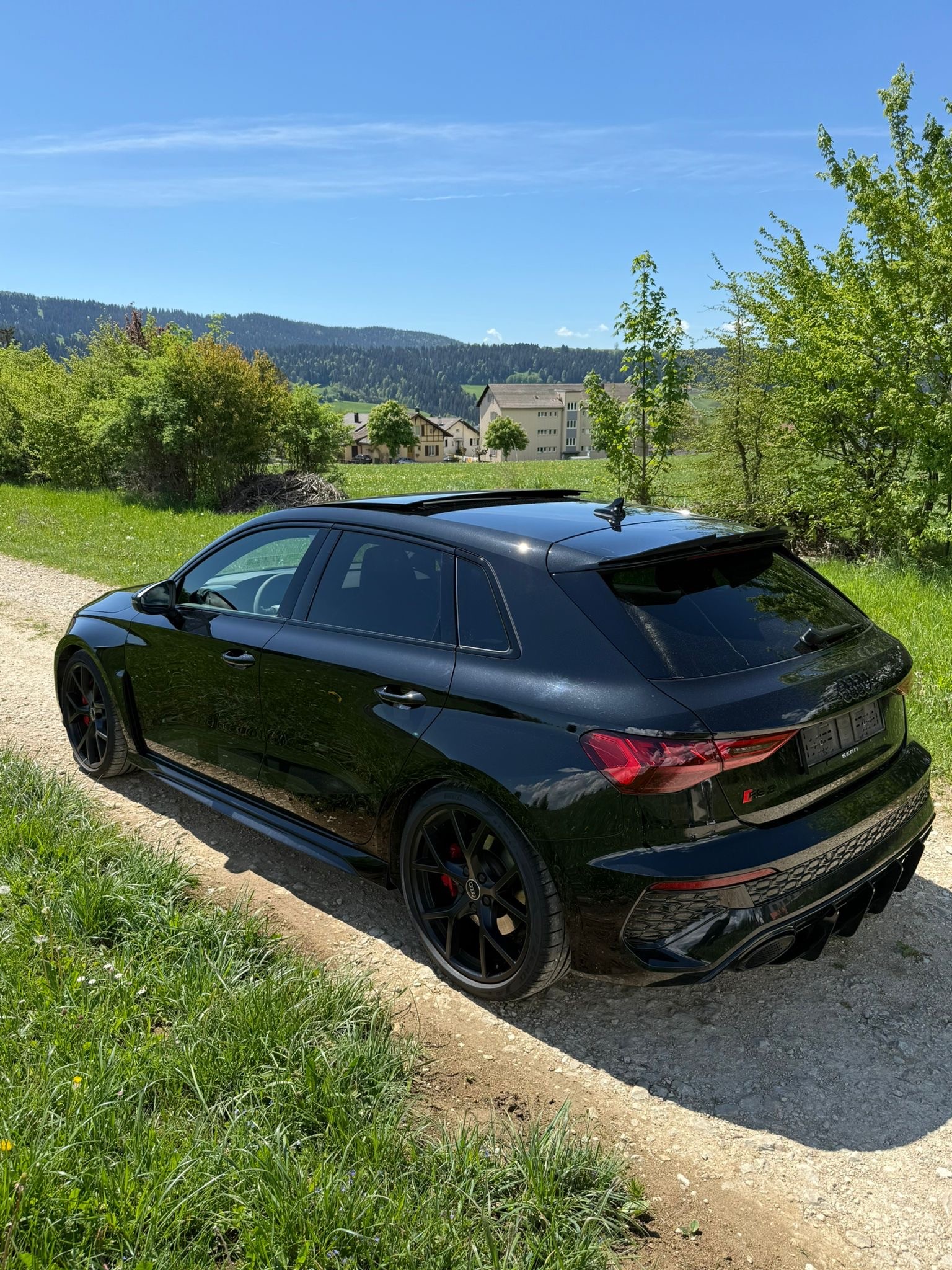 AUDI RS3 Sportback 2.5 TSI quattro S-tronic-image-3