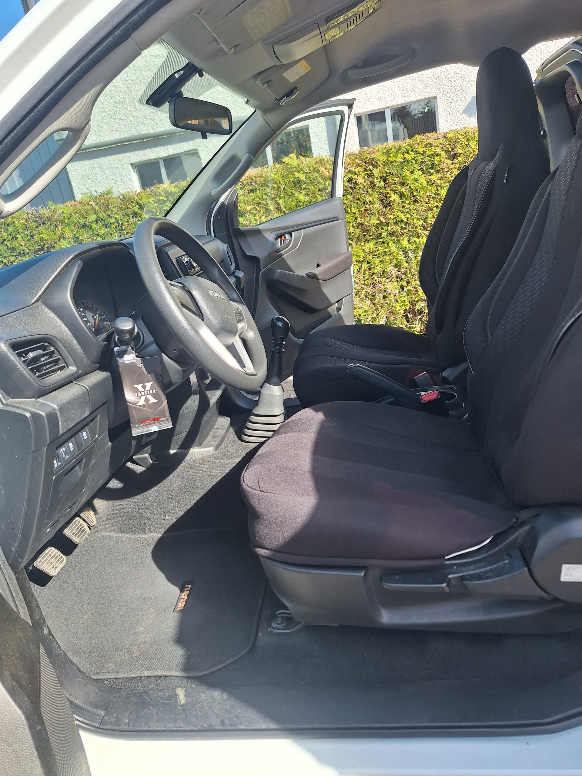 ISUZU Space Pick-up 1.9 DDi N60 BB+ 4x4-image-9