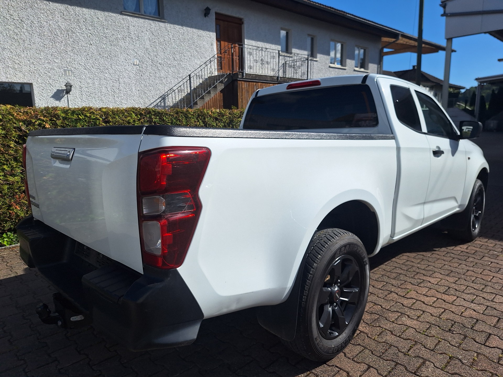 ISUZU Space Pick-up 1.9 DDi N60 BB+ 4x4-image-3