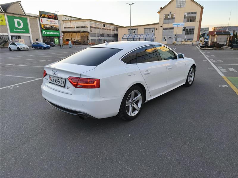 AUDI 2.0 TFSI quattro S-Tronic-image-12