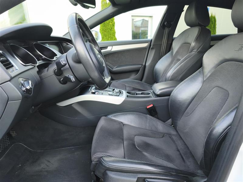 AUDI 2.0 TFSI quattro S-Tronic-image-4