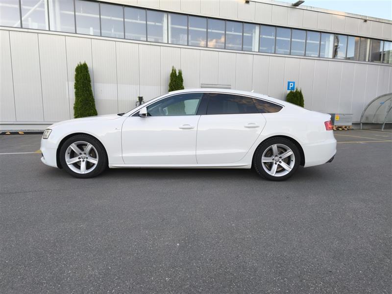 AUDI 2.0 TFSI quattro S-Tronic-image-9