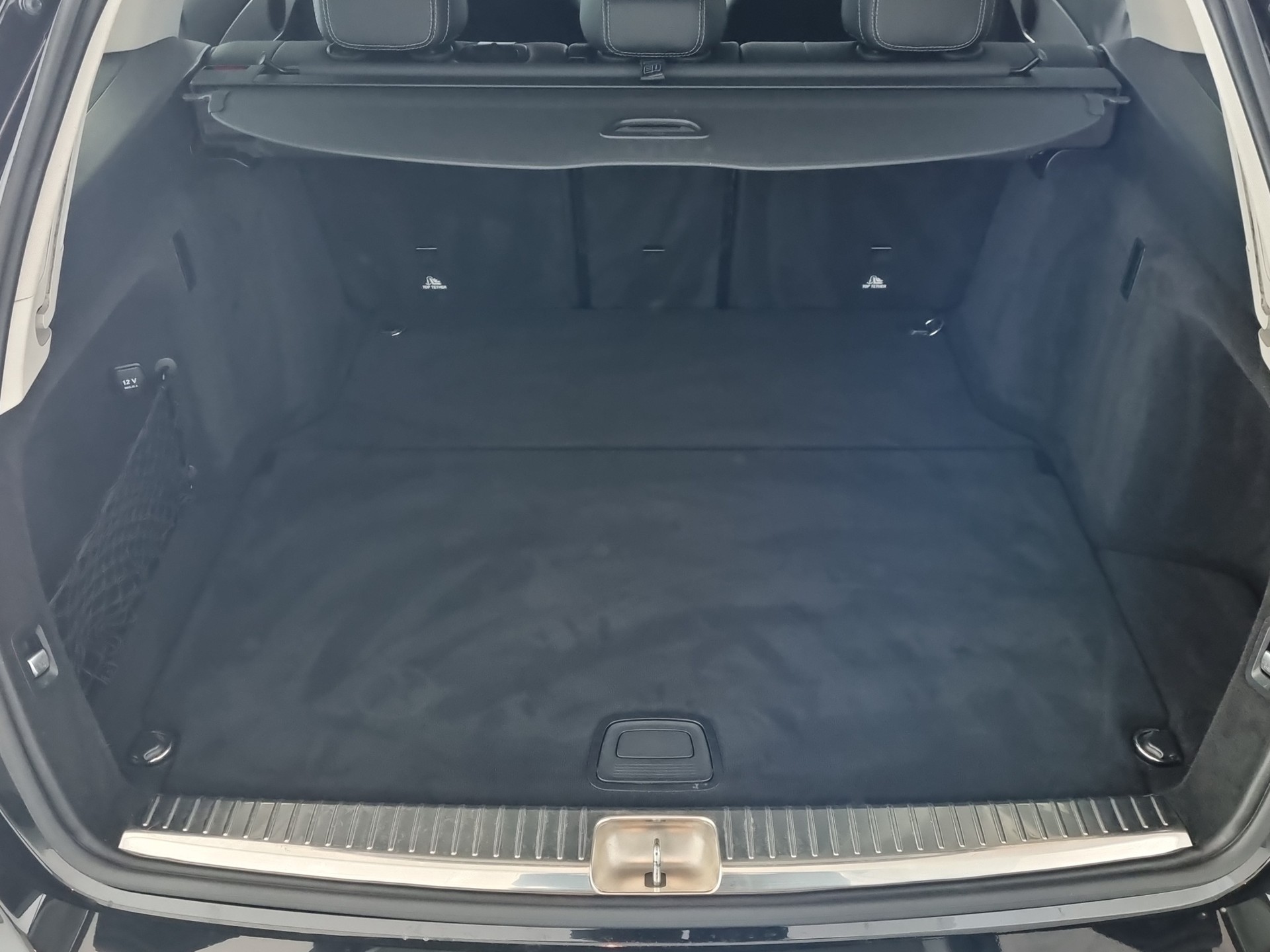 MERCEDES-BENZ C 250 d 4Matic-image-15