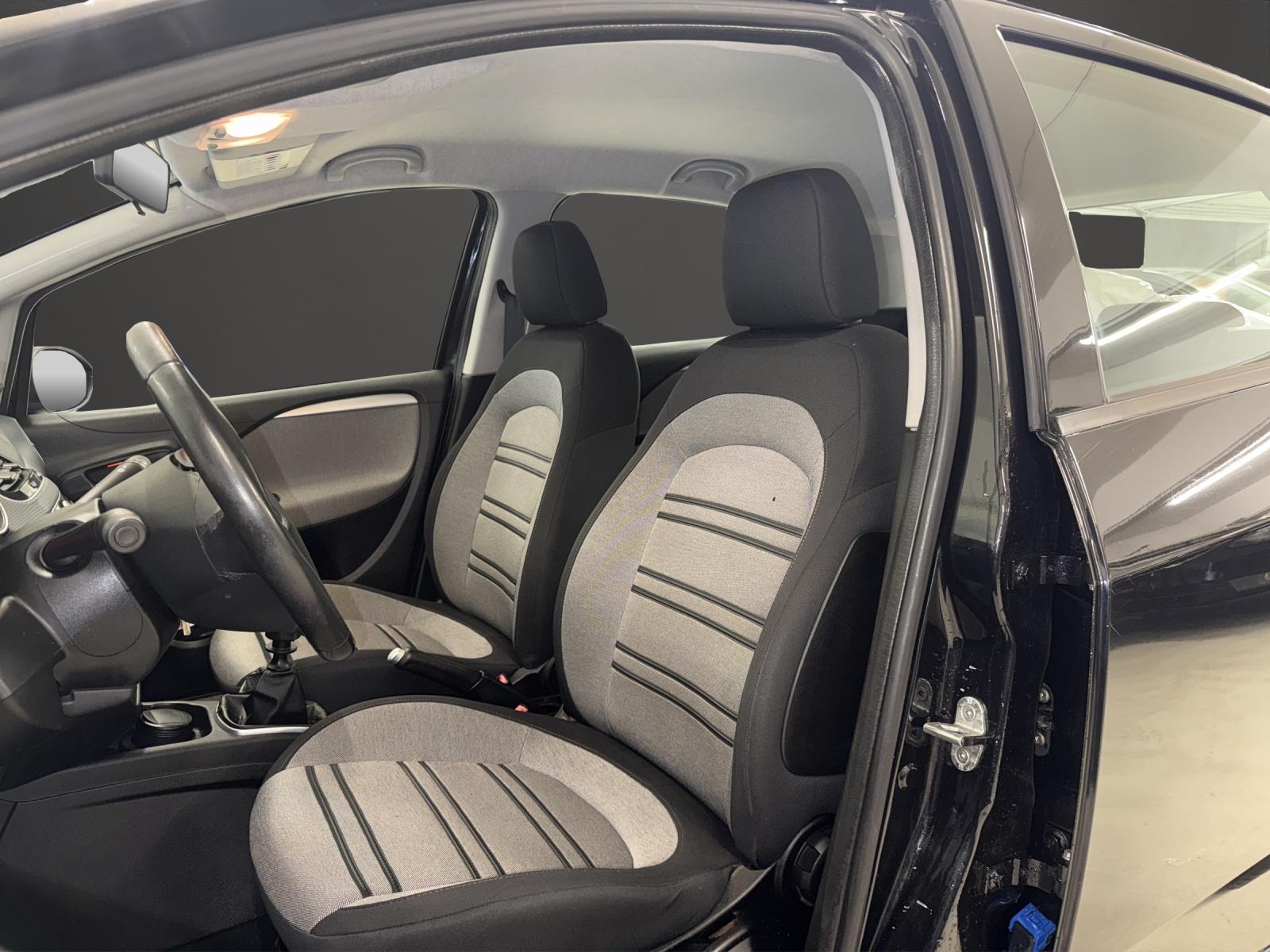 FIAT Punto 1.4 Evo Dynamic-image-6