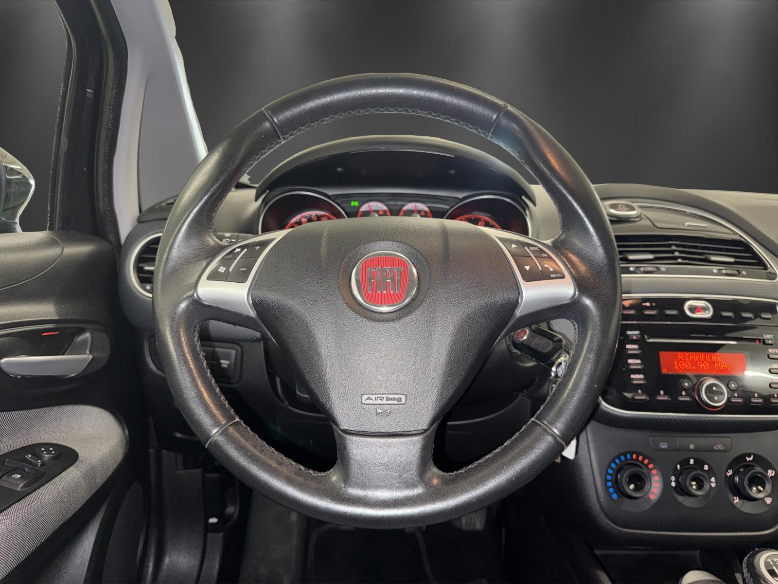 FIAT Punto 1.4 Evo Dynamic-image-11