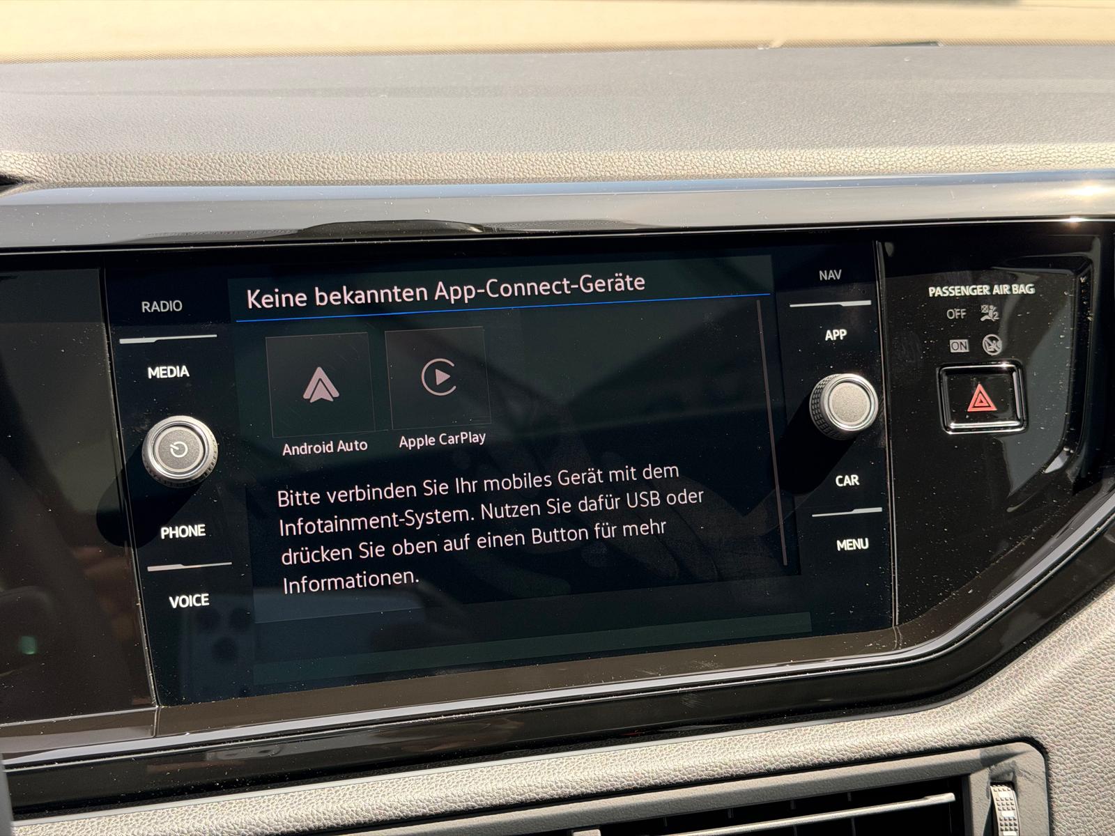 VW PANORAMADACH, RÜCKFAHRKAMERA, KEYLESS U.V.M.-image-23