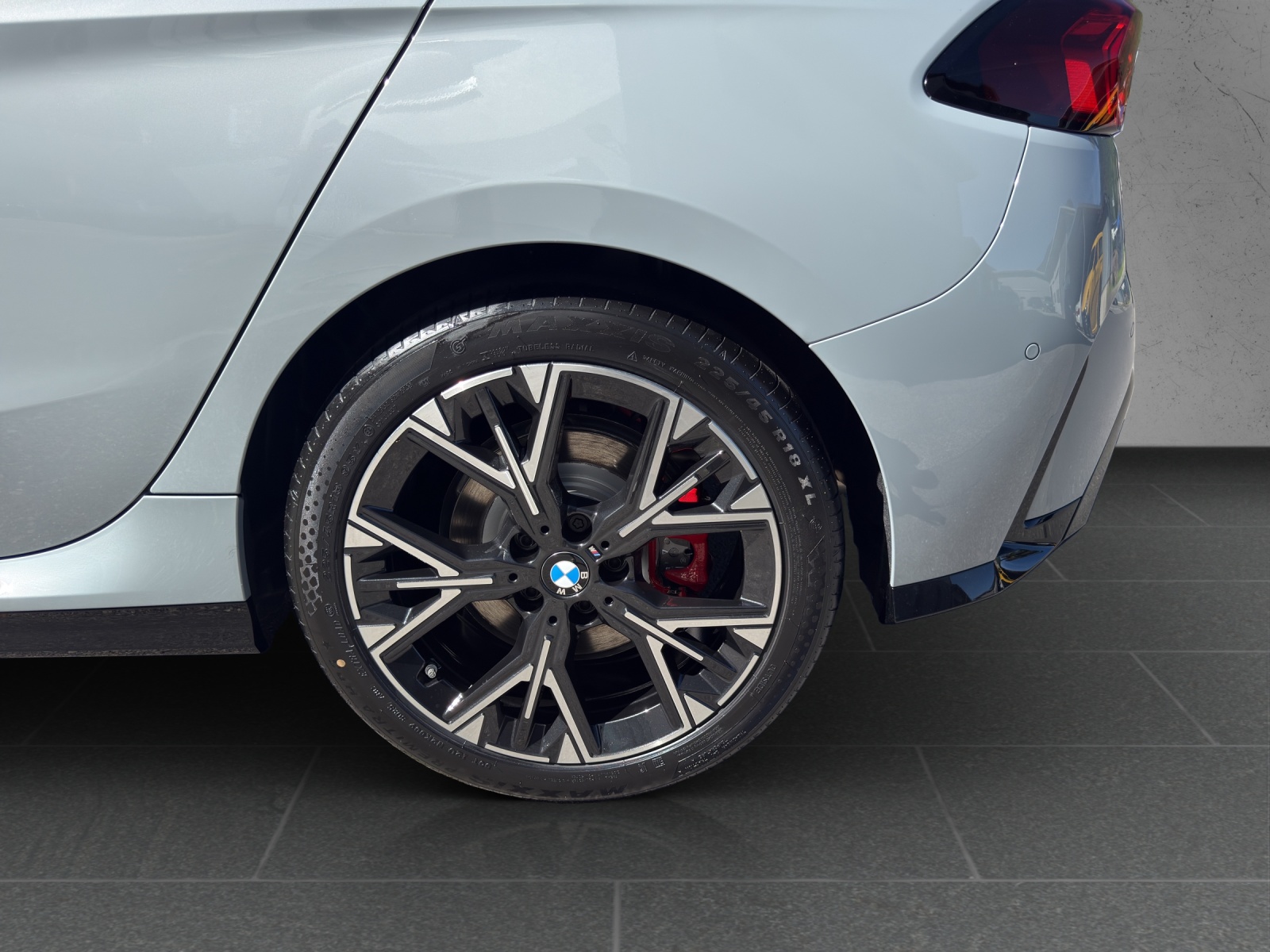 BMW 120 M Sport Pro Steptronic-image-11