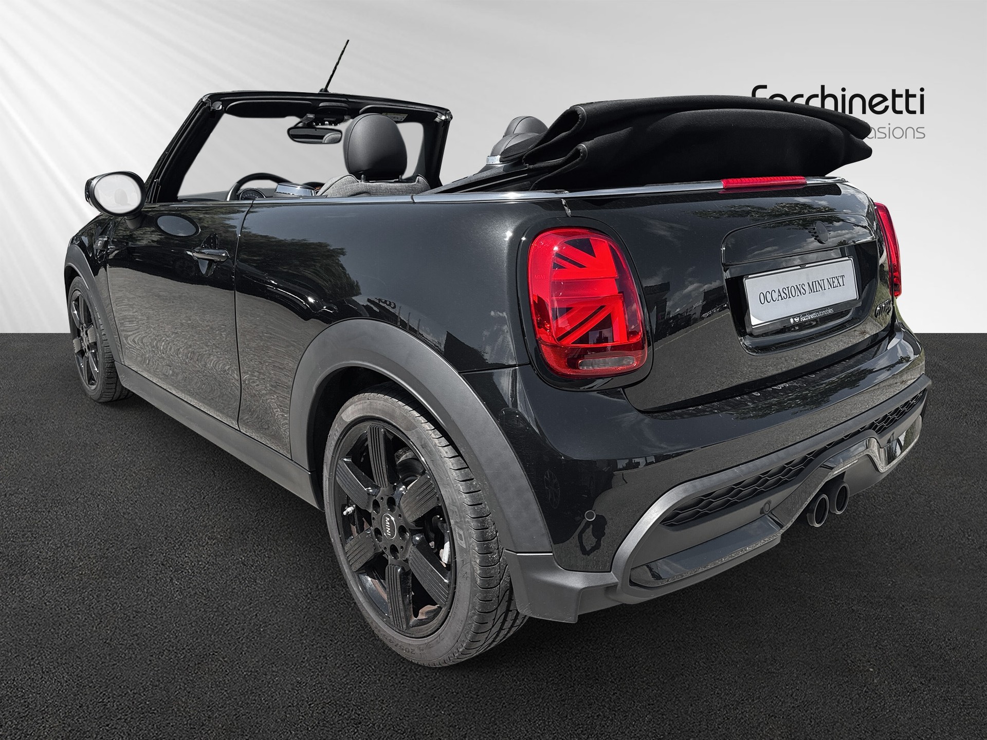MINI Cooper S Cabriolet DKG-showroom-element-2