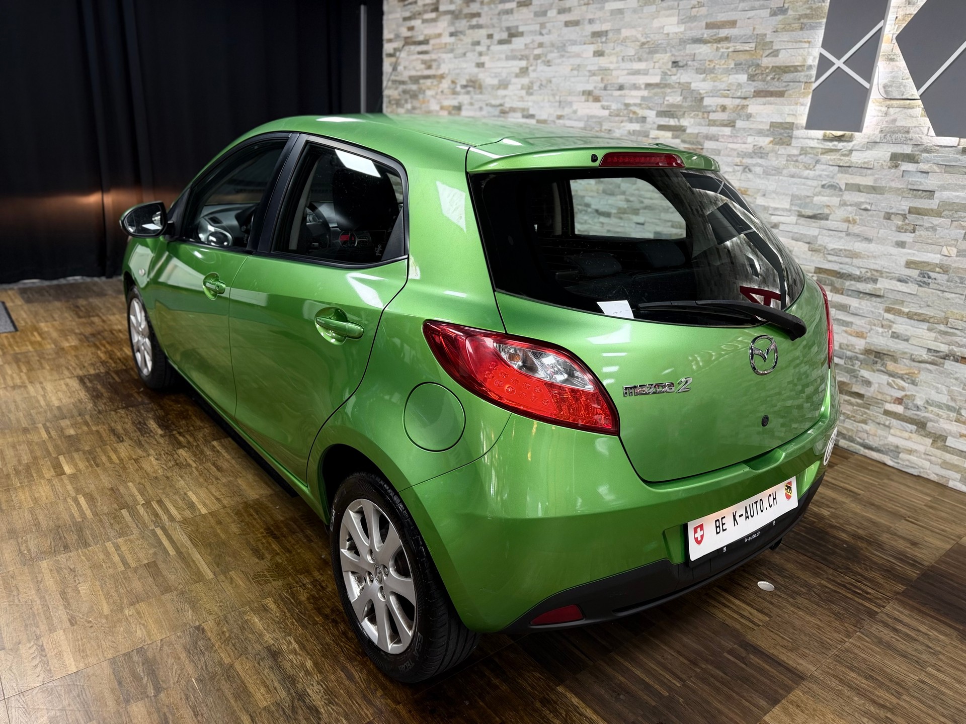 MAZDA 2 1.3i 16V Exclusive-image-1