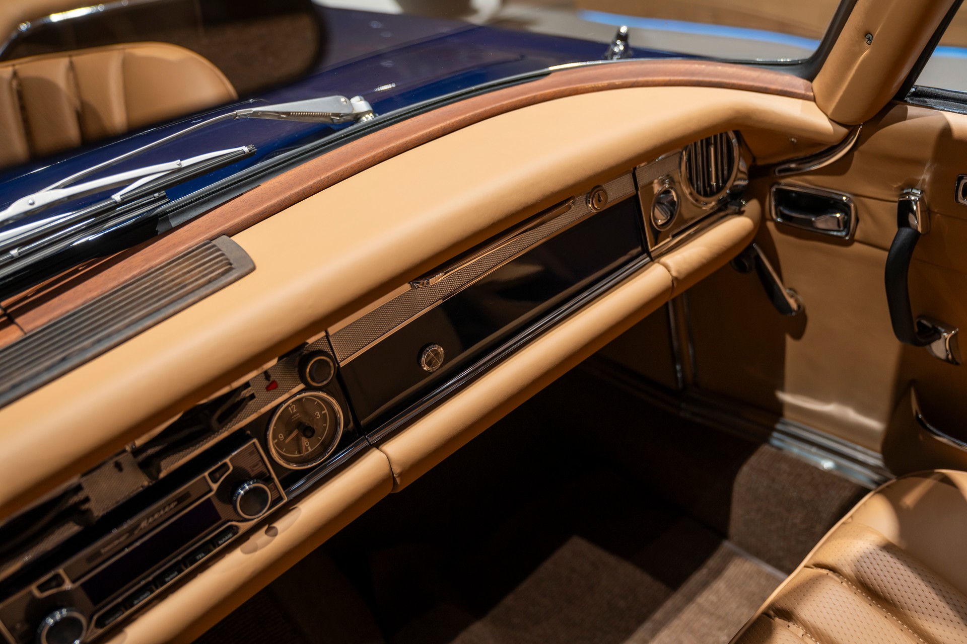 MERCEDES-BENZ SL 250 Pagode-image-12