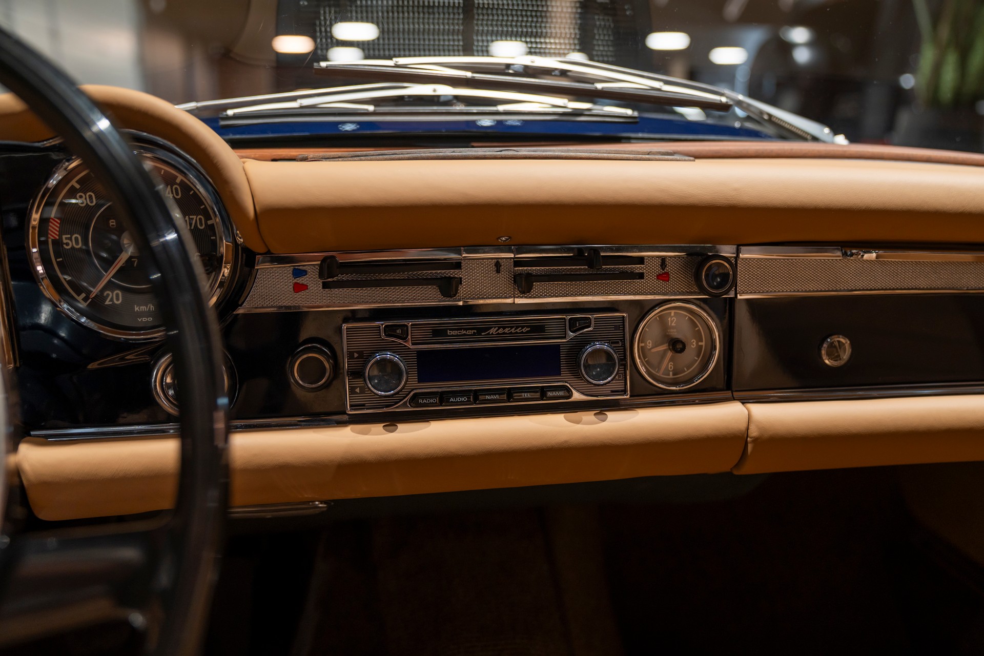 MERCEDES-BENZ SL 250 Pagode-image-13