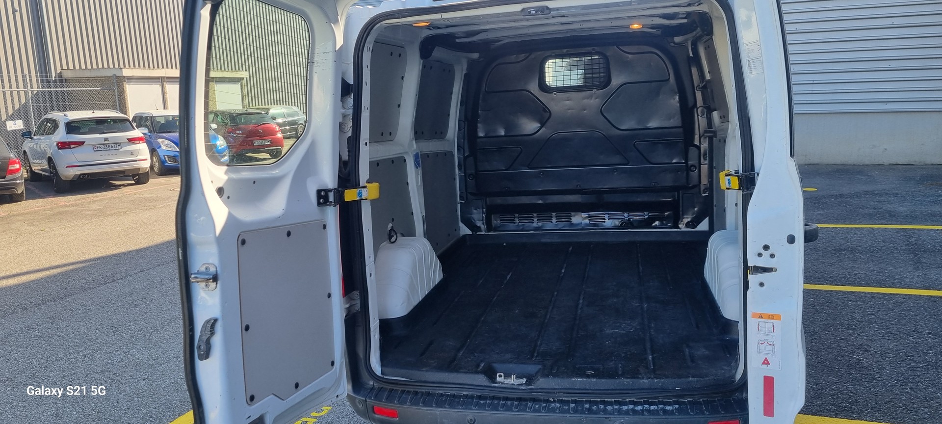 FORD Transit Custom Van 290 L1H1 Trend-image-8