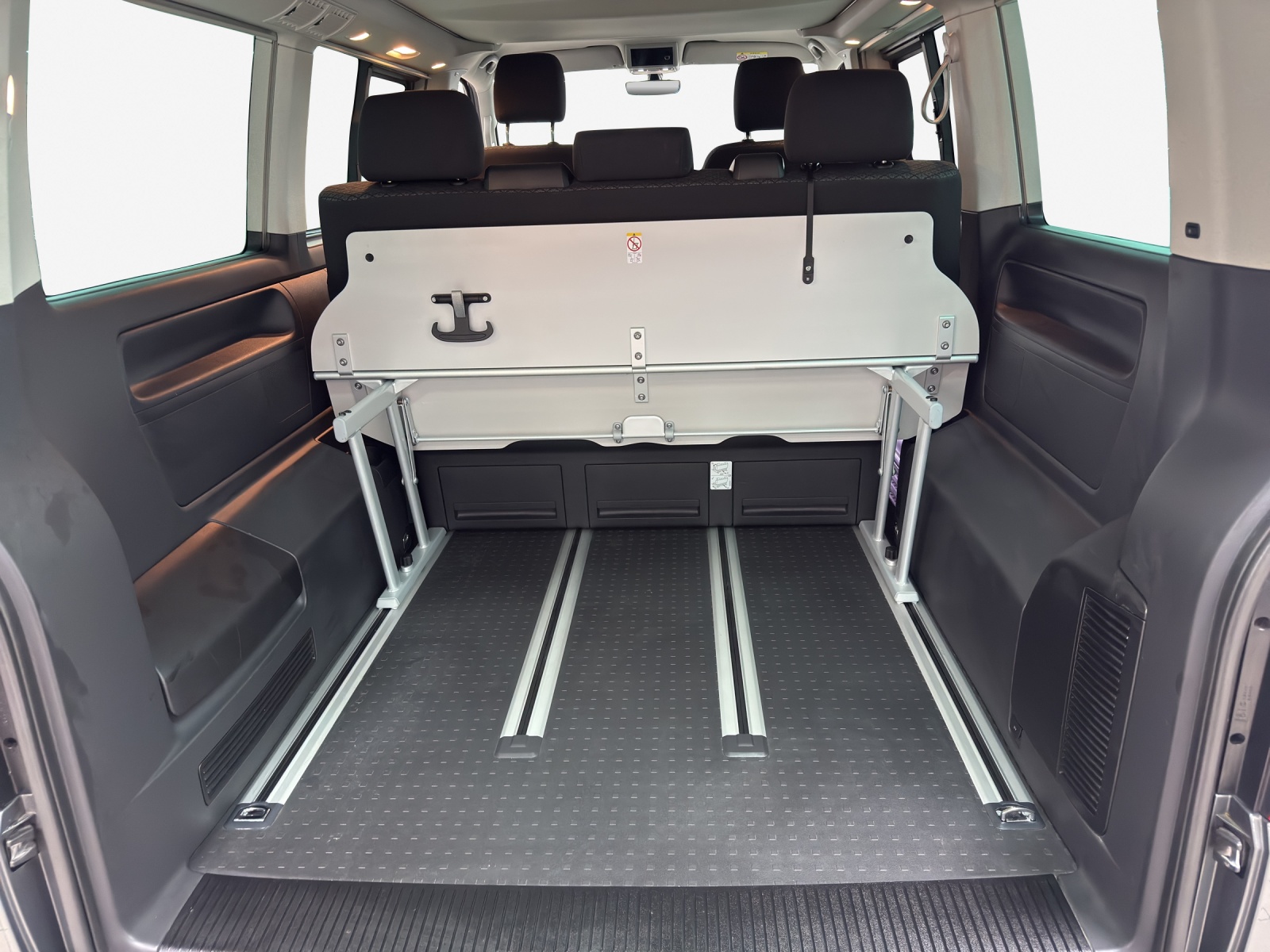 VW T6.1 California 2.0 TDI Beach Liberty 4Motion DSG-image-12