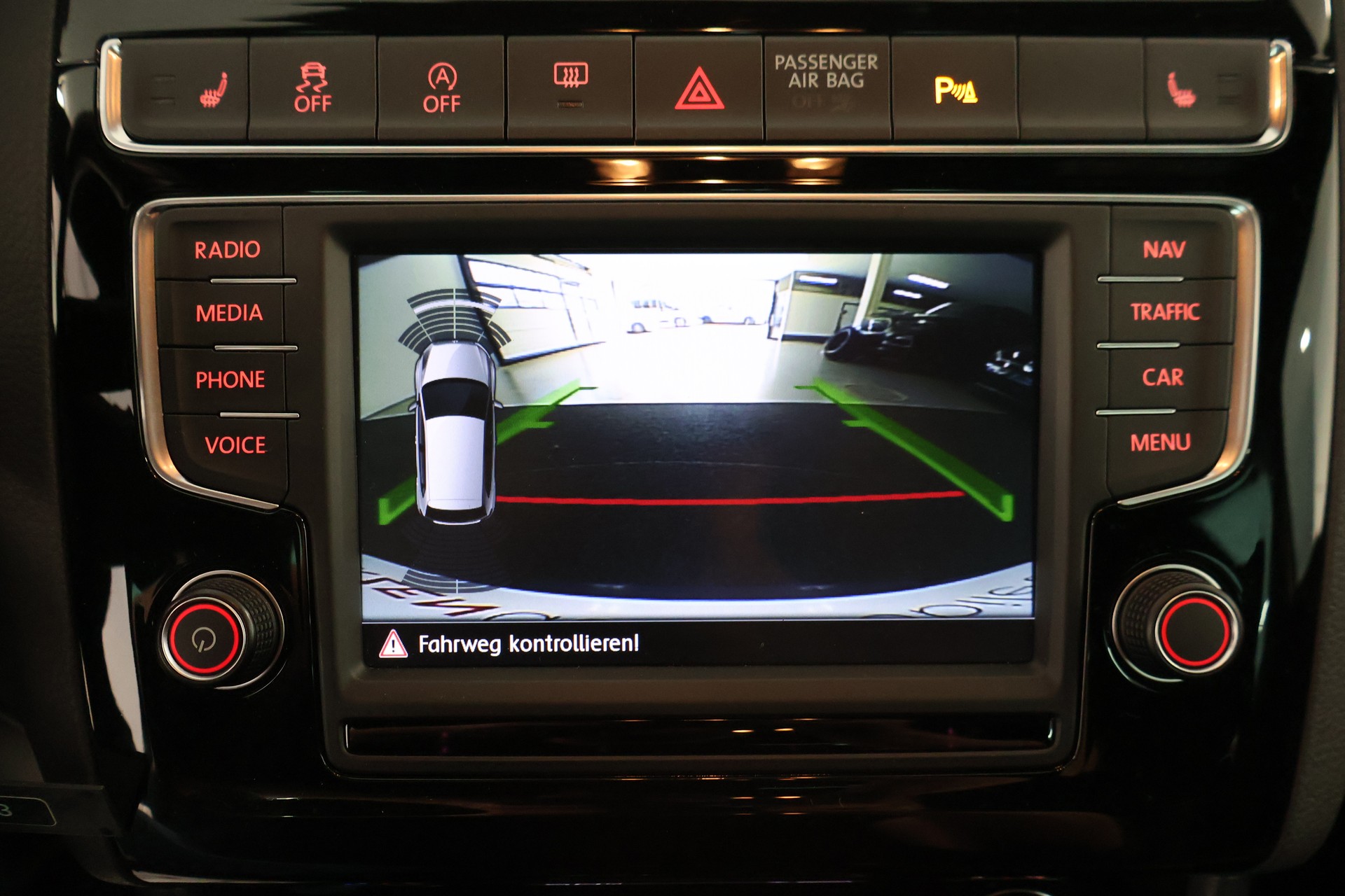 VW Polo 1.8 TSI GTI-image-24