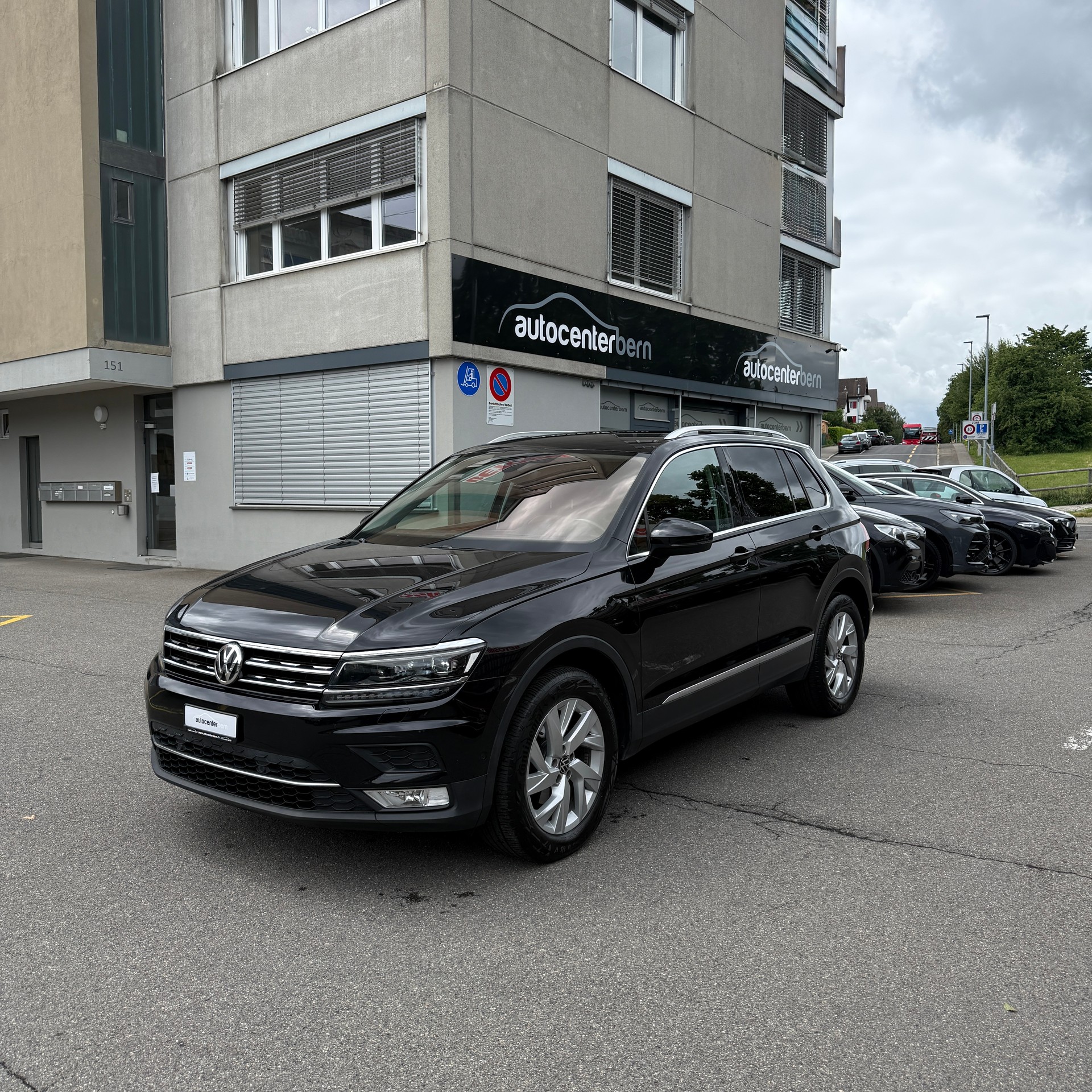 VW Tiguan 2.0 TDI SCR Highline4Motion DSG-image-2