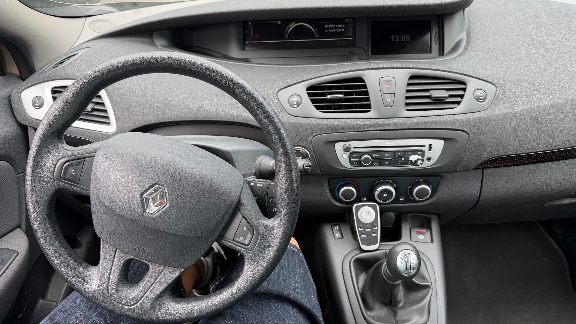 RENAULT Grand Scénic 1.2 16V Turbo Energy-image-8
