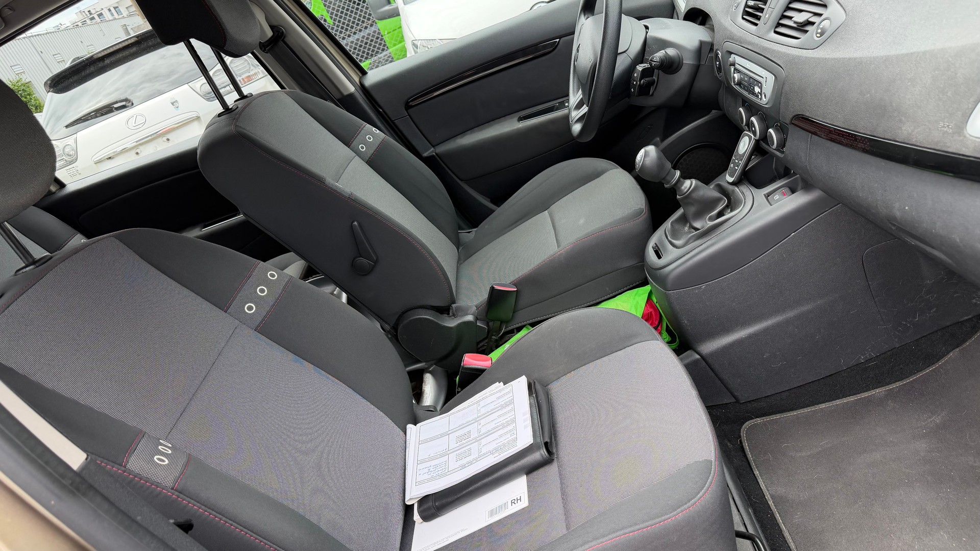 RENAULT Grand Scénic 1.2 16V Turbo Energy-image-5