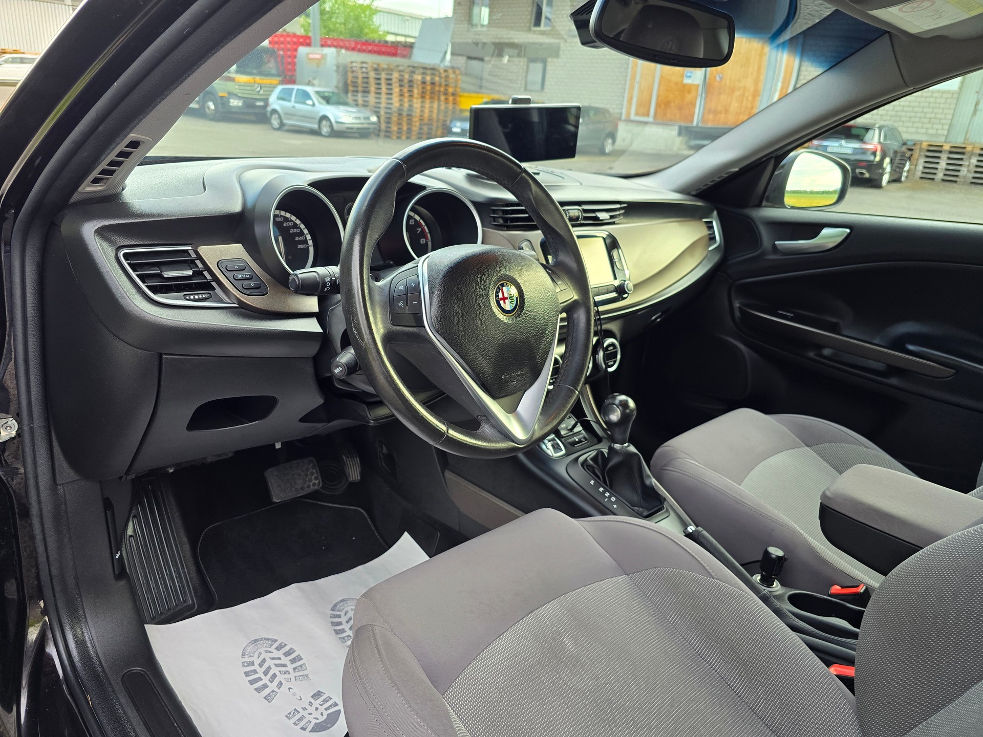 ALFA ROMEO Giulietta 1.4 MultiAir Distinctive TCT-image-10
