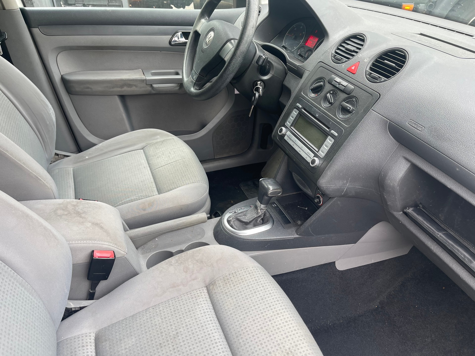 VW Caddy Life 1.9TDI PD-image-8