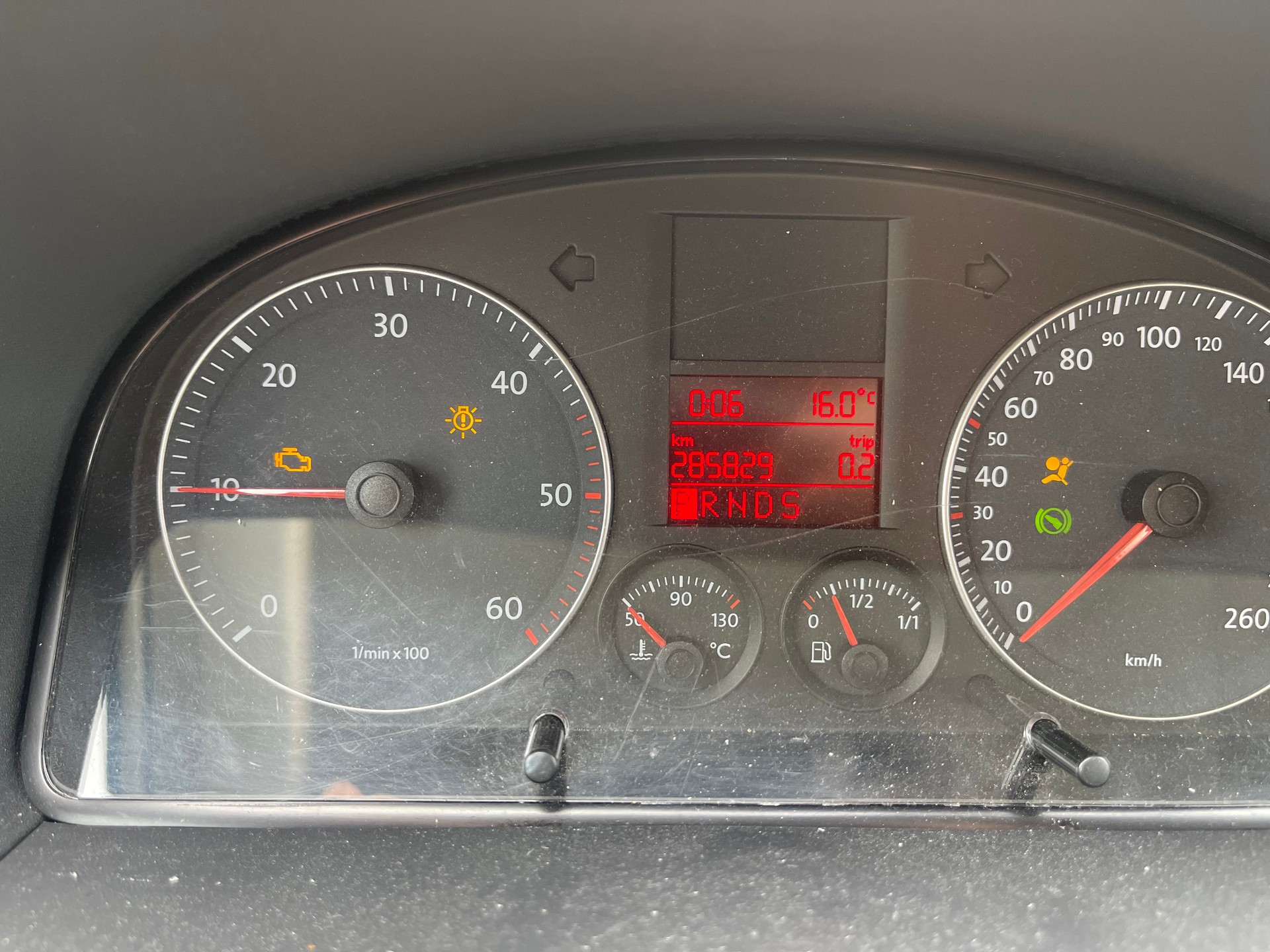 VW Caddy Life 1.9TDI PD-image-10