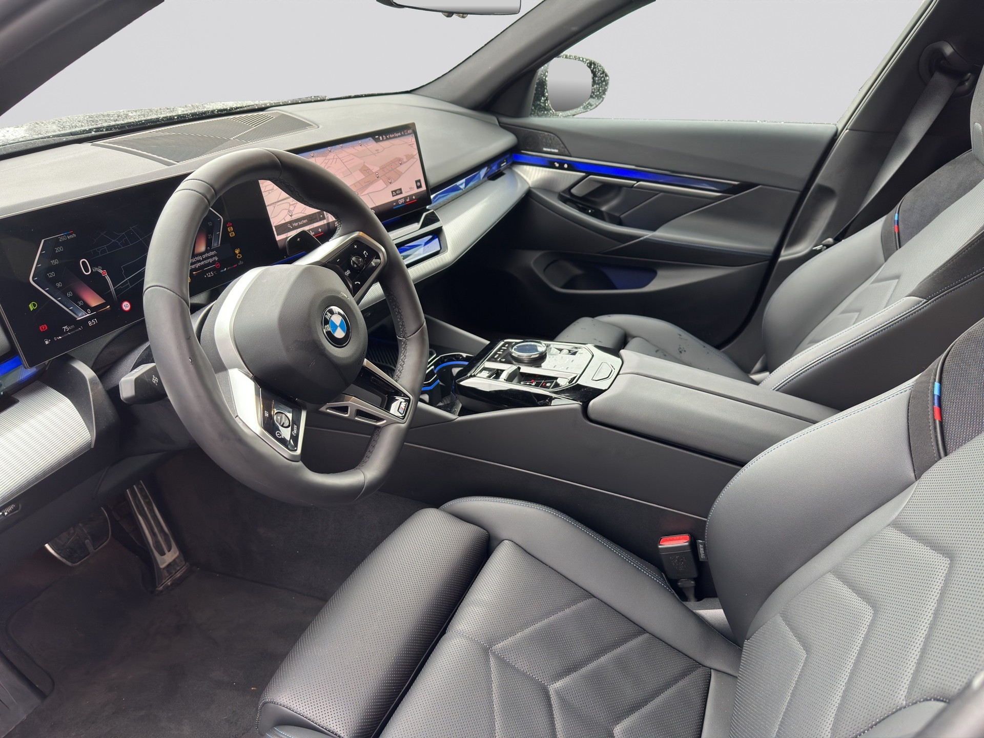 BMW 520i 48V M Sport Steptronic-image-6