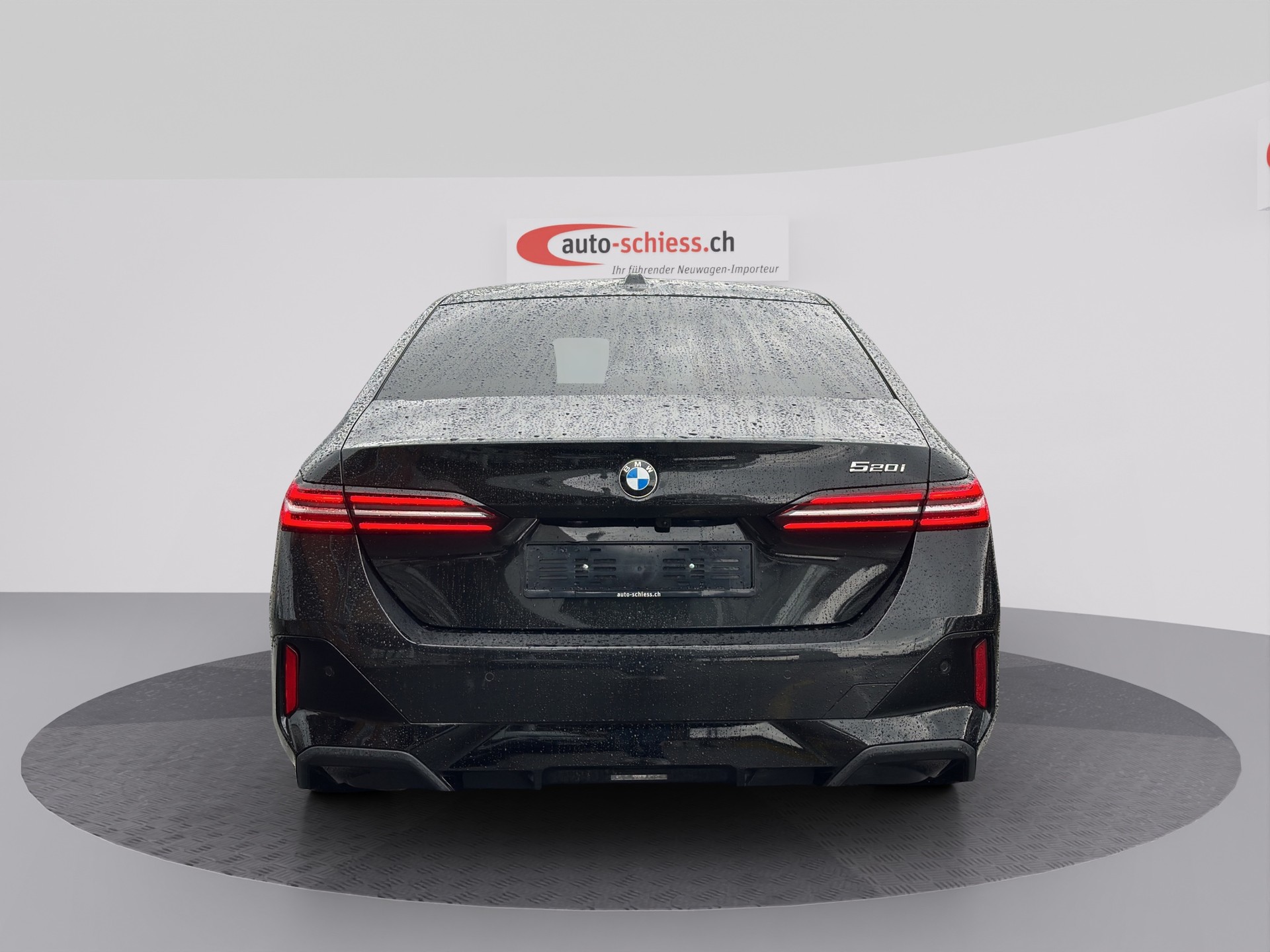 BMW 520i 48V M Sport Steptronic-image-3