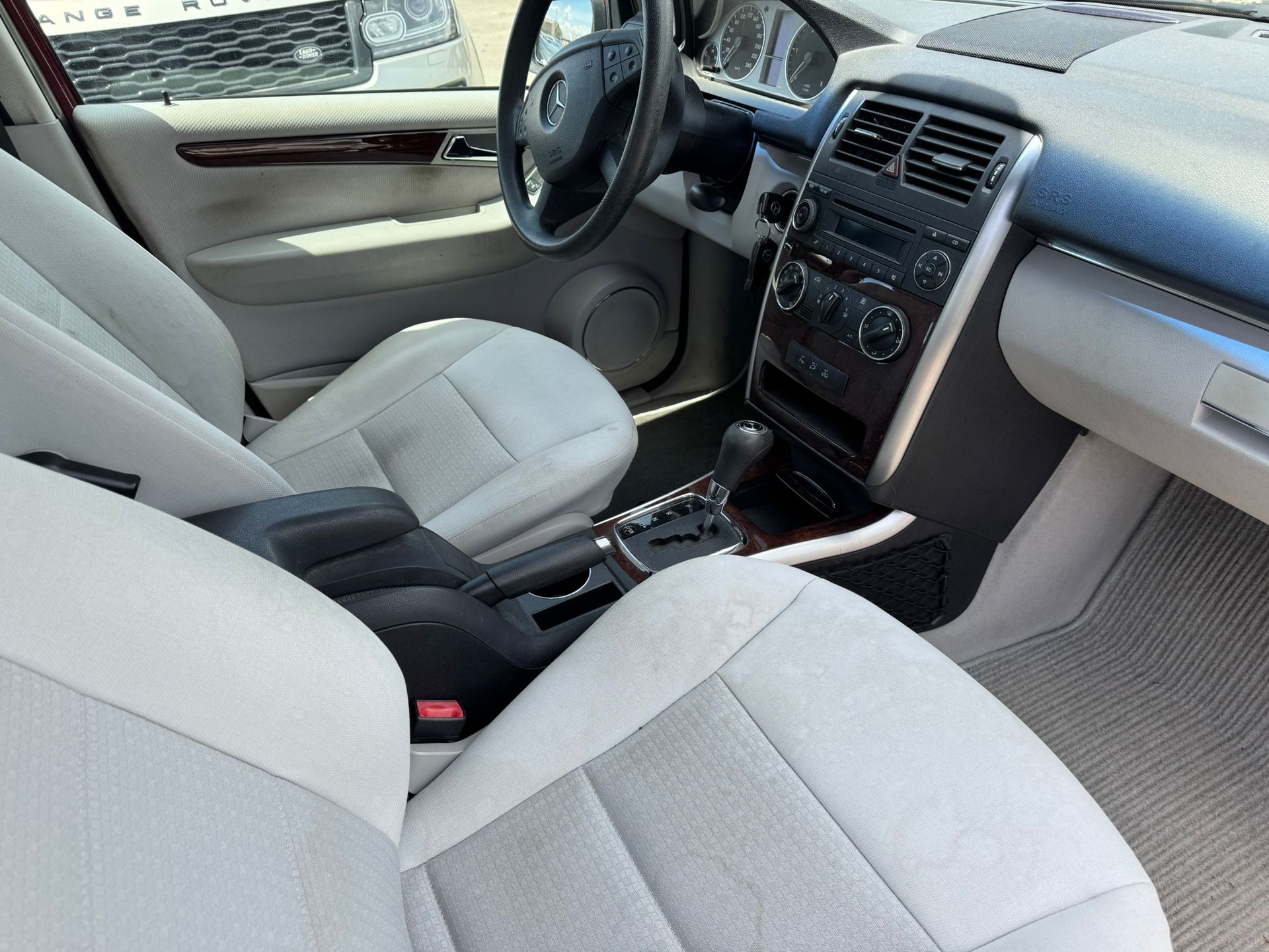 MERCEDES-BENZ B 180 CDI-image-9