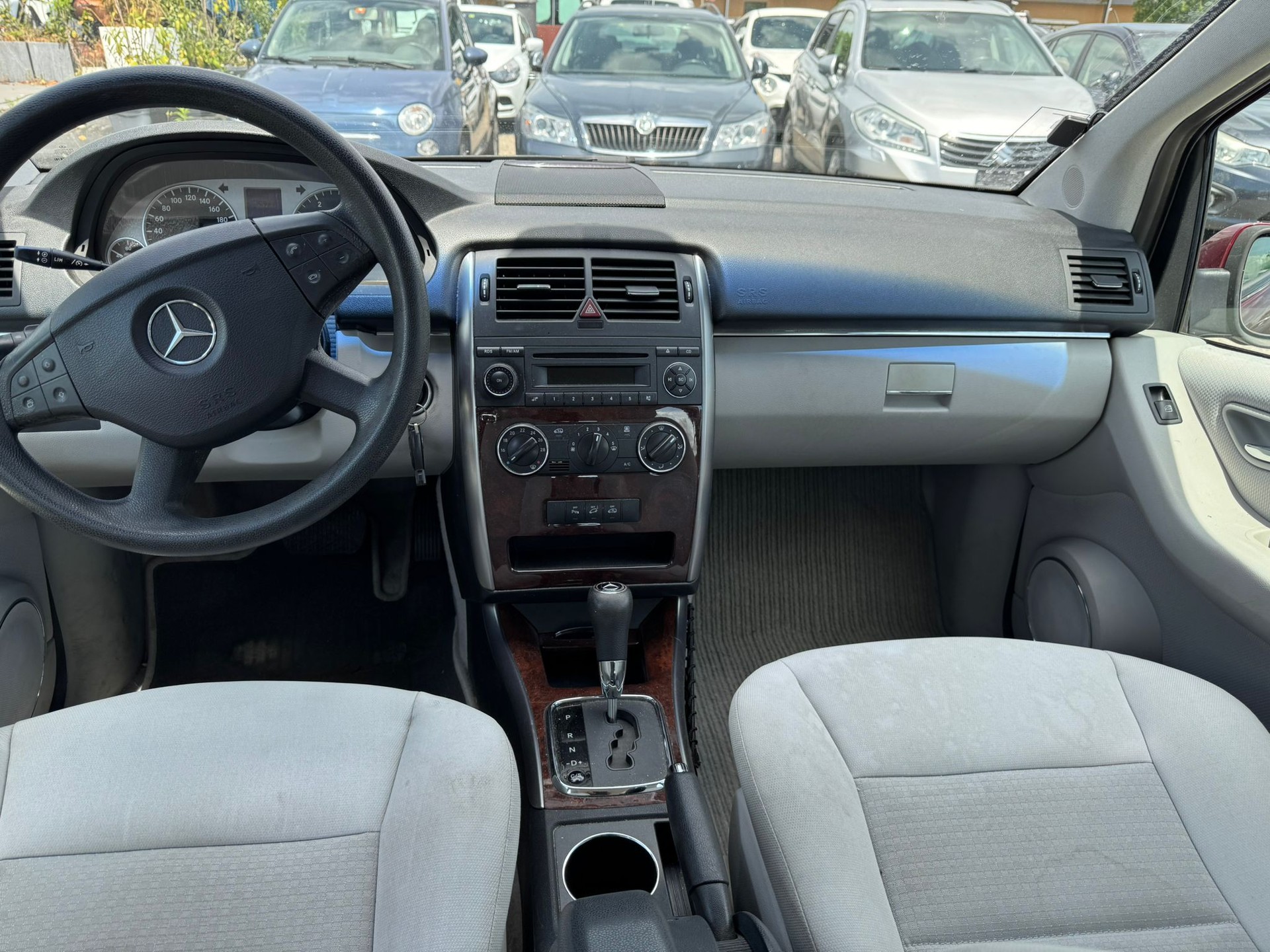 MERCEDES-BENZ B 180 CDI-image-6
