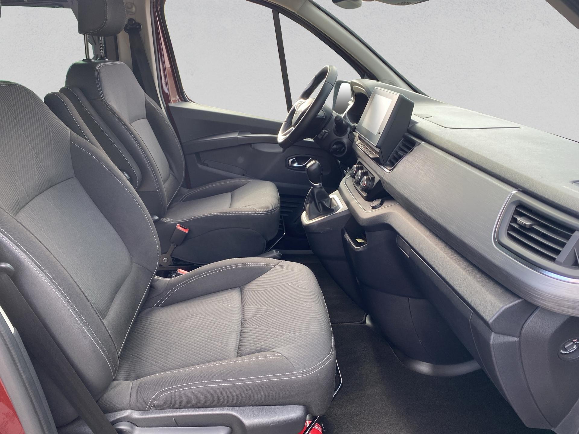 RENAULT Trafic Blue dCi 170 Spacenomad Iconic EDC-image-16