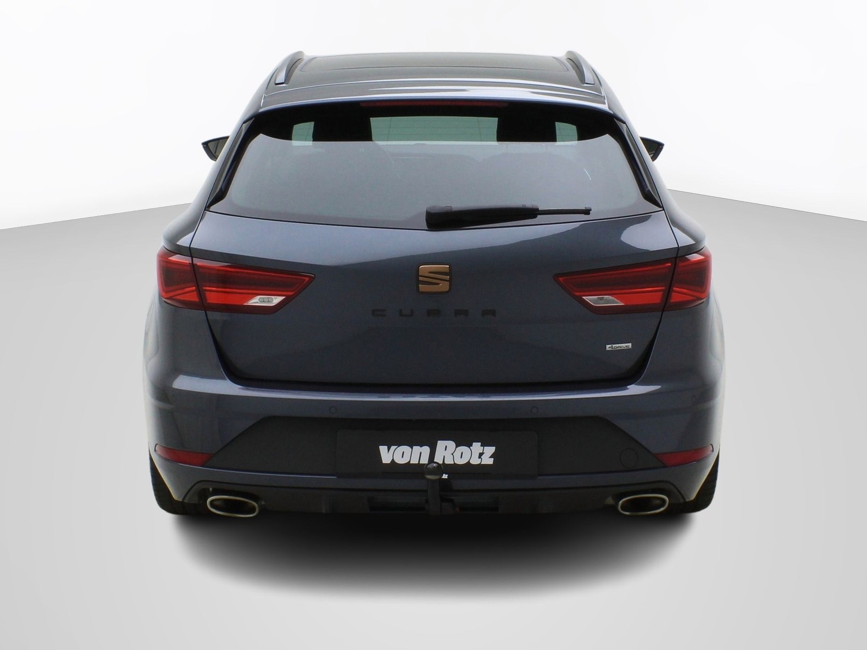 SEAT Leon ST 2.0 TSI DSG Cupra 4Drive-image-3