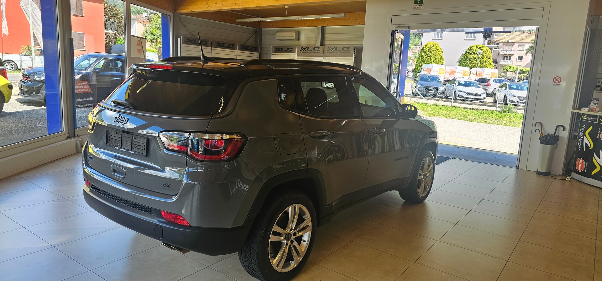 JEEP Compass 1.3 T4-PHEV e AWD-image-3