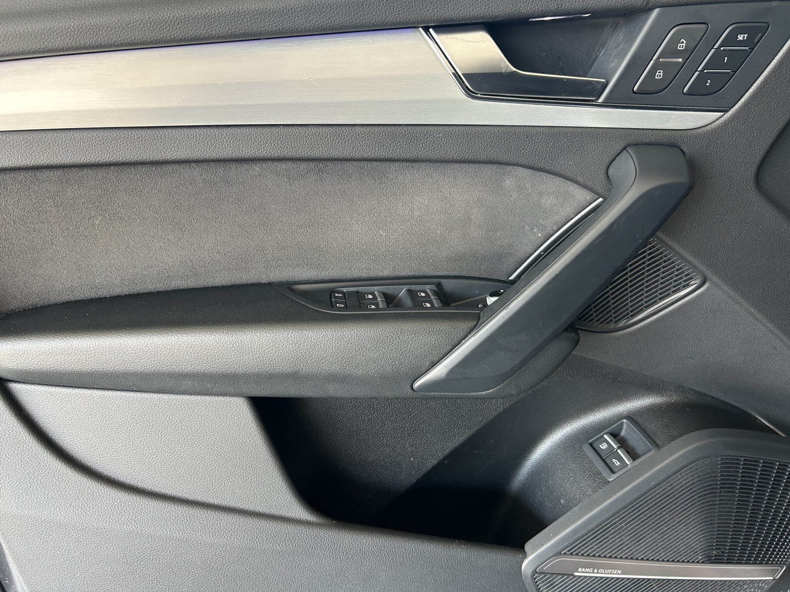 AUDI Q5 50 TFSI e PHEV S line quattro S-tronic-image-17