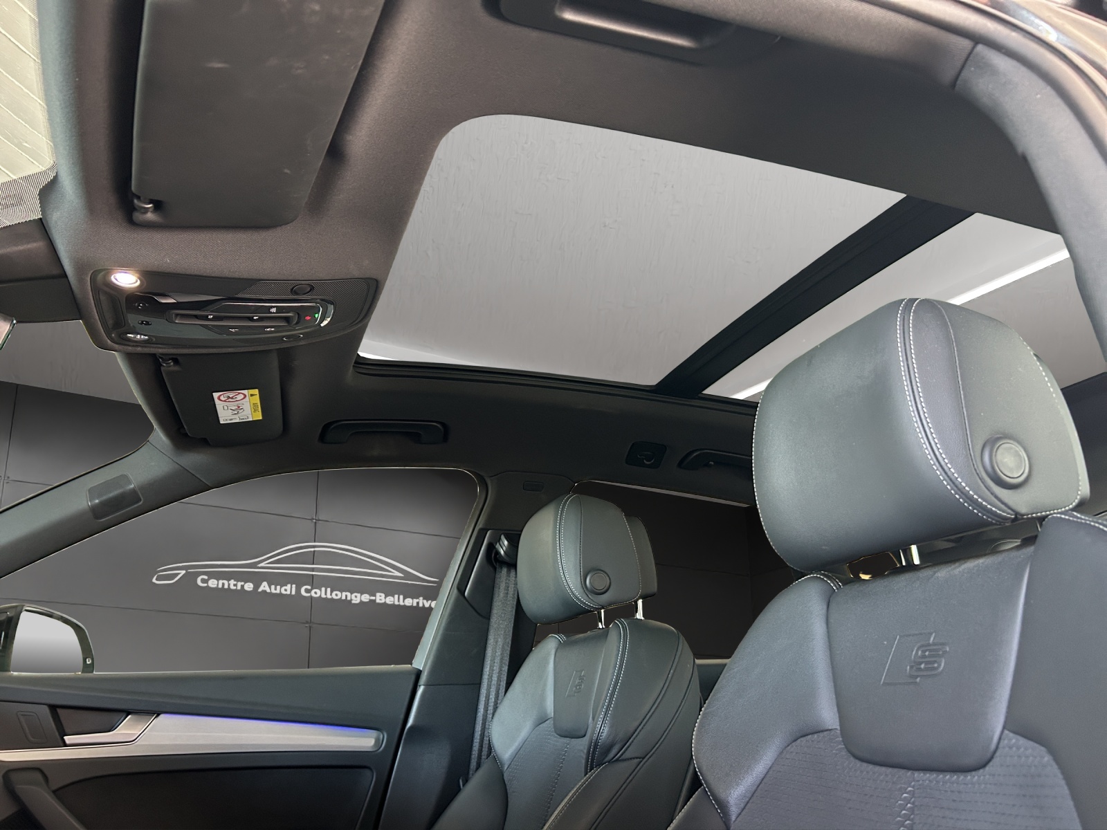 AUDI Q5 50 TFSI e PHEV S line quattro S-tronic-image-22
