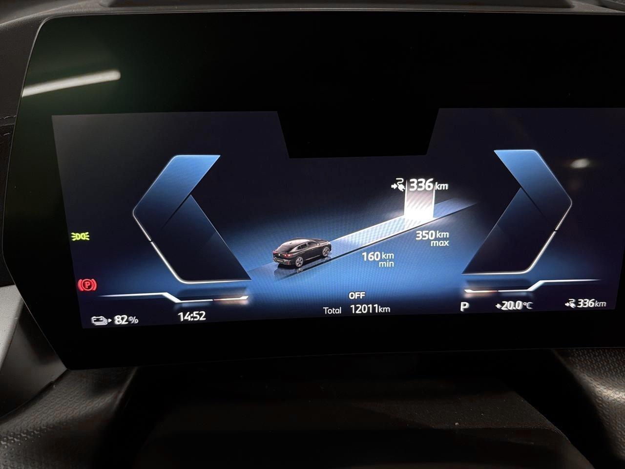 BMW iX2 30 xDrive M Sport-image-18