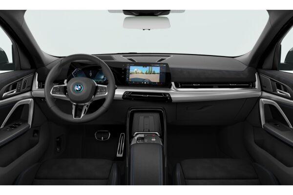 BMW iX2 30 xDrive M Sport-image-7