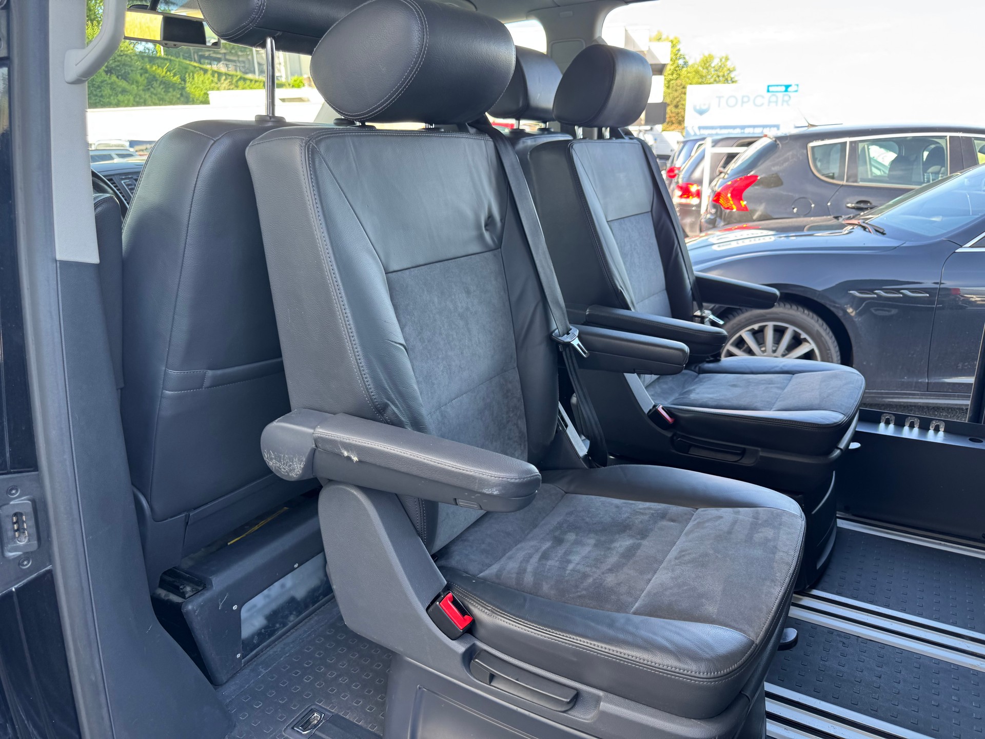 VW T5 Multivan 2.0 Bi-TDI CR CL Edition 25 4Mot. DSG-image-8