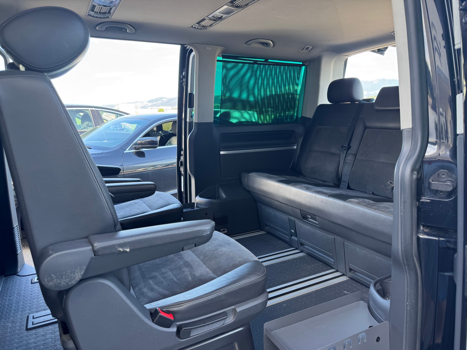 VW T5 Multivan 2.0 Bi-TDI CR CL Edition 25 4Mot. DSG-image-7