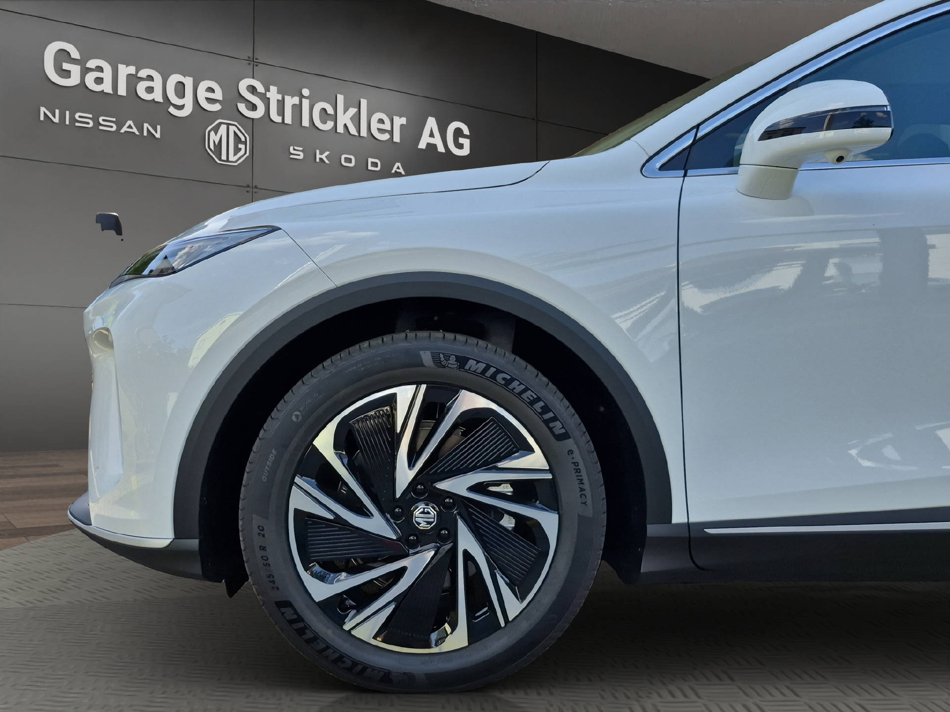 MG S6 EV 77 kWh Luxury 4WD-image-8