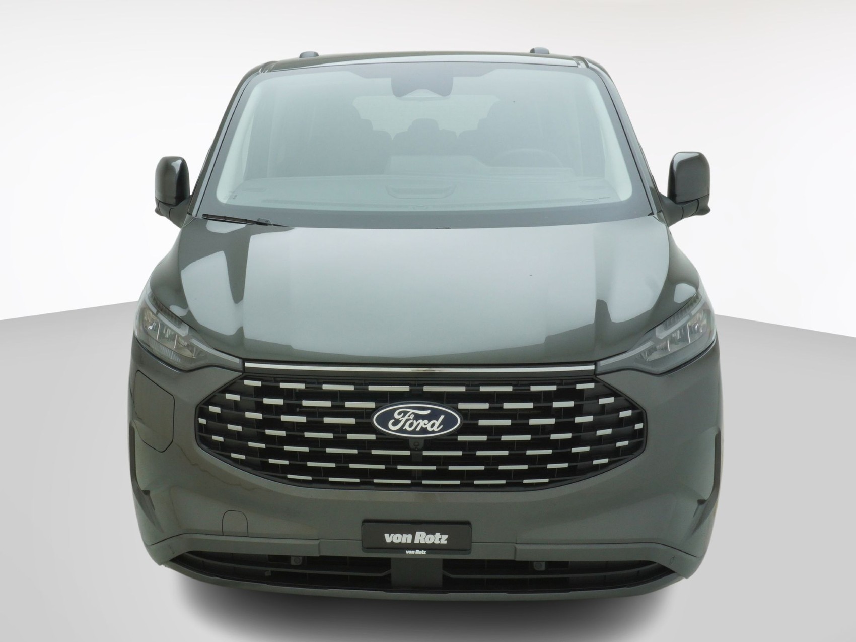FORD Tourneo Custom L1 2.5 Plug-in-Hybrid Titanium X-image-6