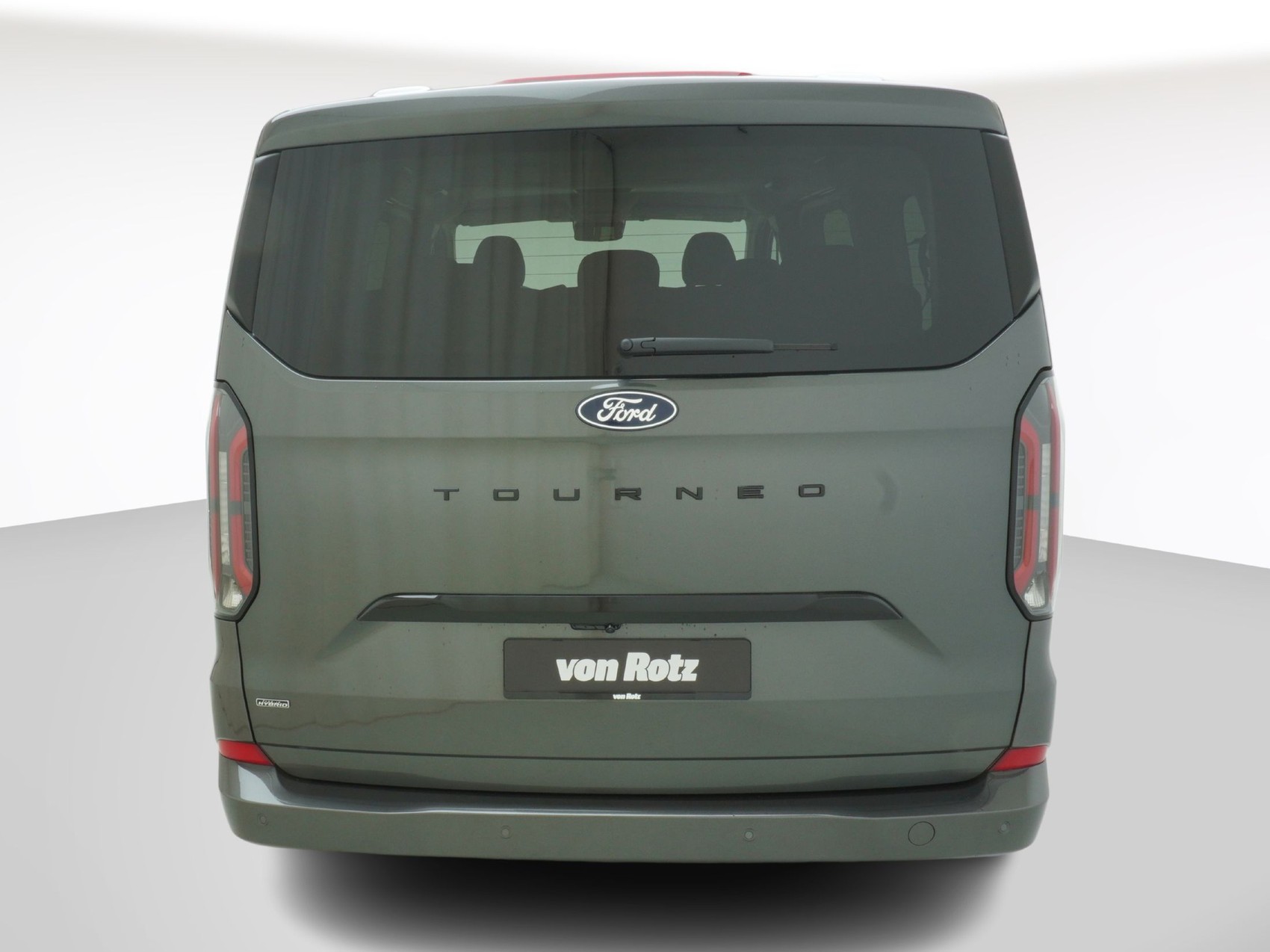 FORD Tourneo Custom L1 2.5 Plug-in-Hybrid Titanium X-image-2